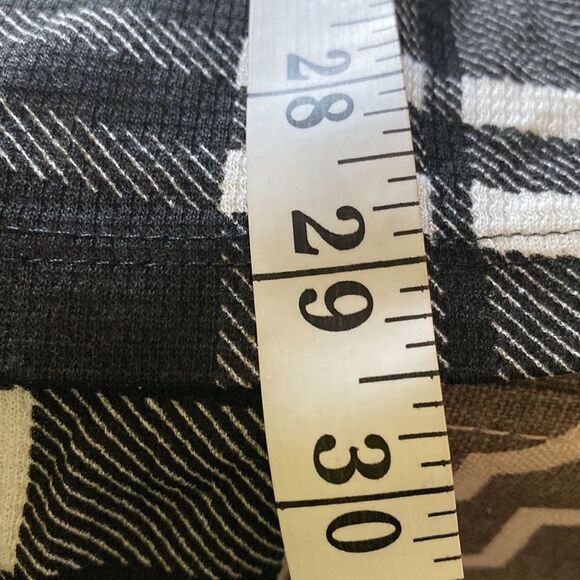 Girls/Petite L/S Plaid Crew Neck Dress - Picture 9 of 11